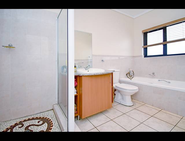 2 BEDROOM APARTMENT FOR SALE IN MORNINGSIDE